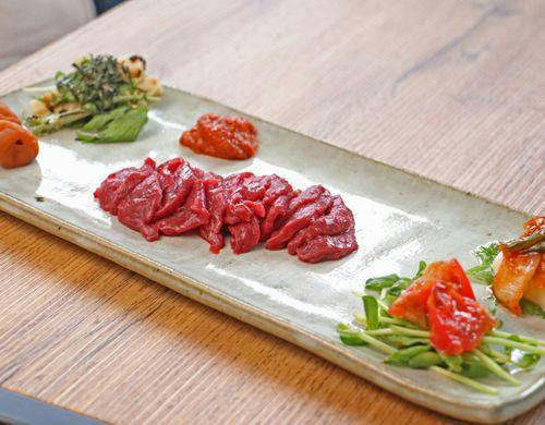 #馬刺し定食イメージ