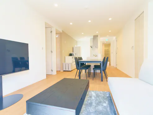 넓고 밝은 거실