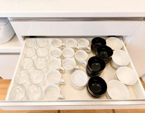 ご家族利用にも便利な食器類を完備