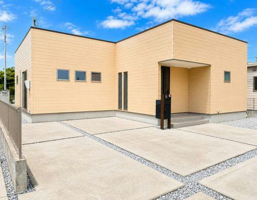 開放感あふれる敷地を備えた貸切宿泊施設