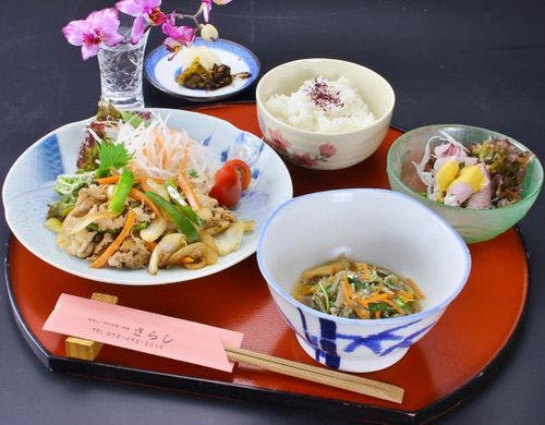 【料理（ビジネス定食）】