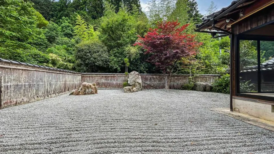 Takeda Base Inn