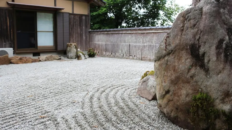 Takeda Base Inn