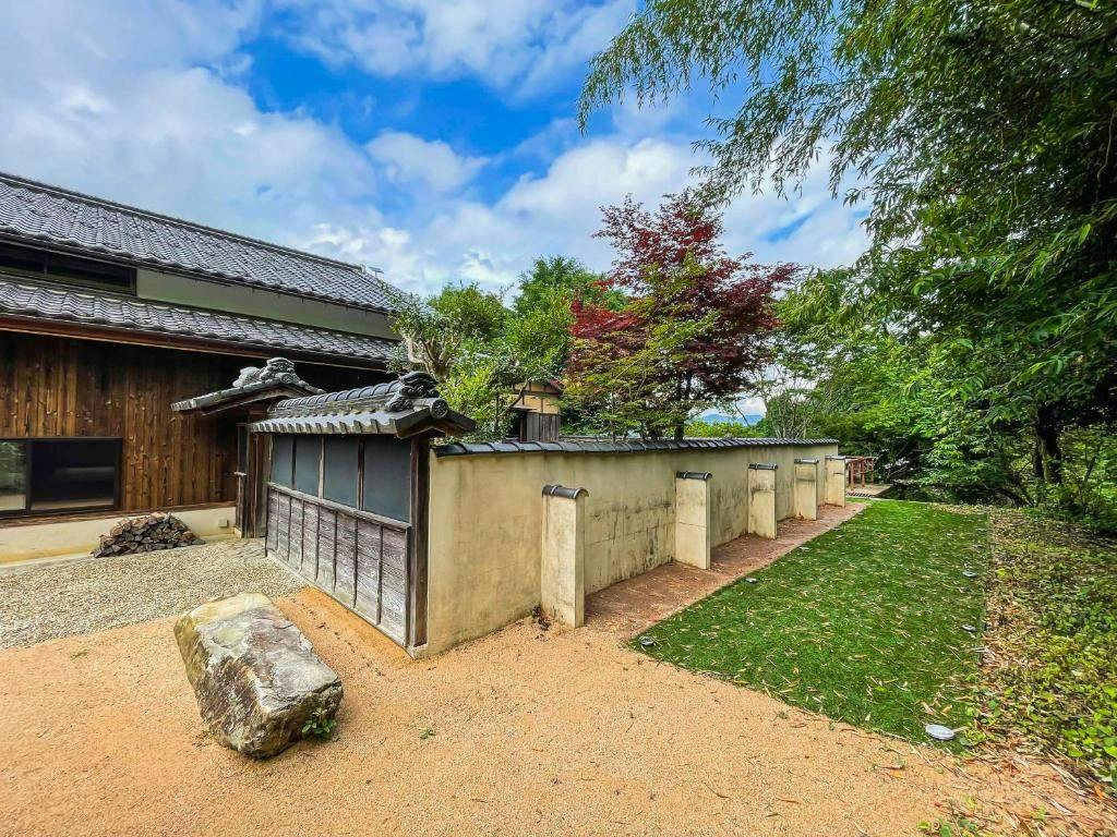Takeda Base Inn