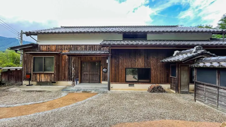 Takeda Base Inn