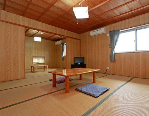 1～2名は8畳、3～6名は二間利用になります