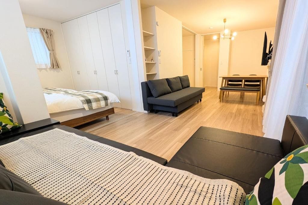 COZY BASE AKASAKA