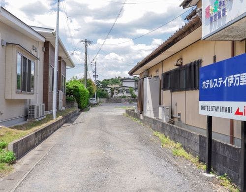 ・青い看板が目印です