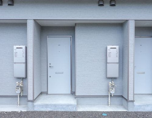 ・各客室の玄関ドア