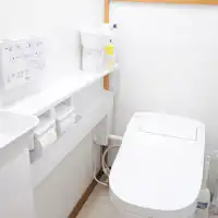 1樓與2樓皆設有廁所。