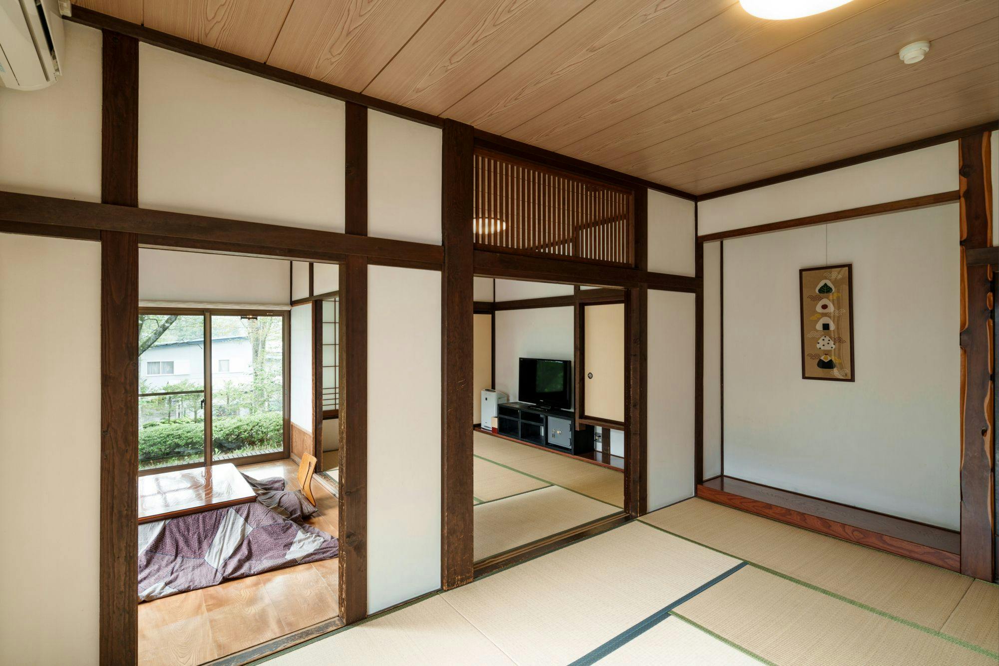 Japanese-Western Style Room (22 Tatami Mats), 3 Rooms