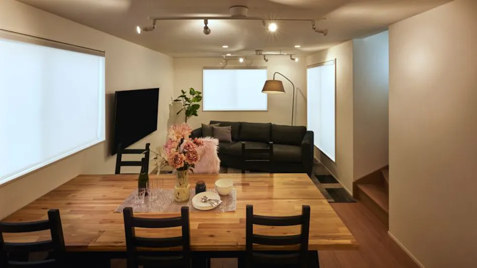The Base Tenjin Minami