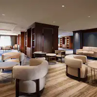 【6階 宿泊者専用ラウンジ】