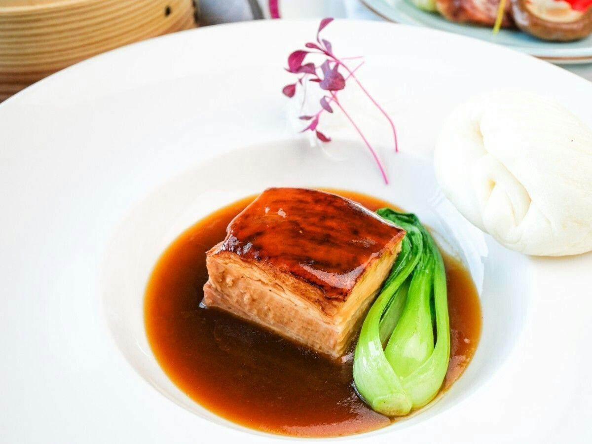 【中国料理「仙雲」】＜記念日ステイ＞季節の中国料理ディナーコース～ワンドリンクサービス～／夕朝食付