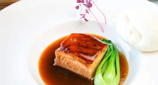 【中国料理「仙雲」】<記念日ステイ>季節の中国料理ディナーコース~ワンドリンクサービス~/夕朝食付