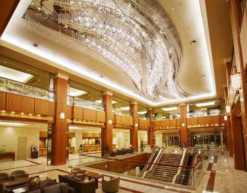 ロイヤルパークホテル