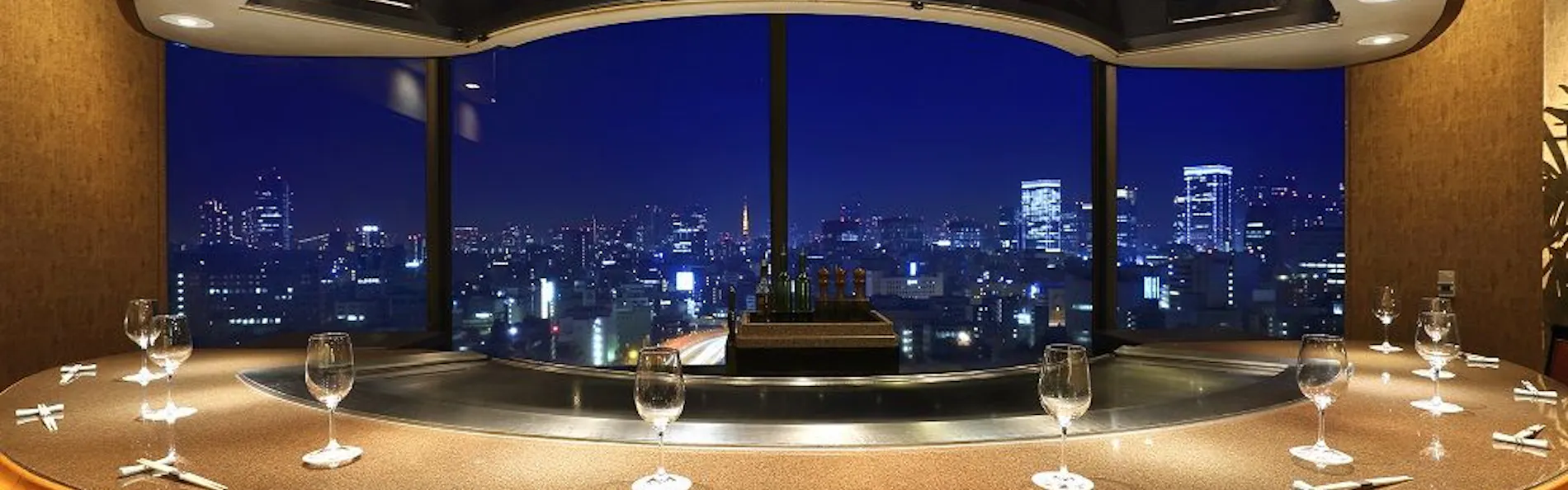 ロイヤルパークホテル