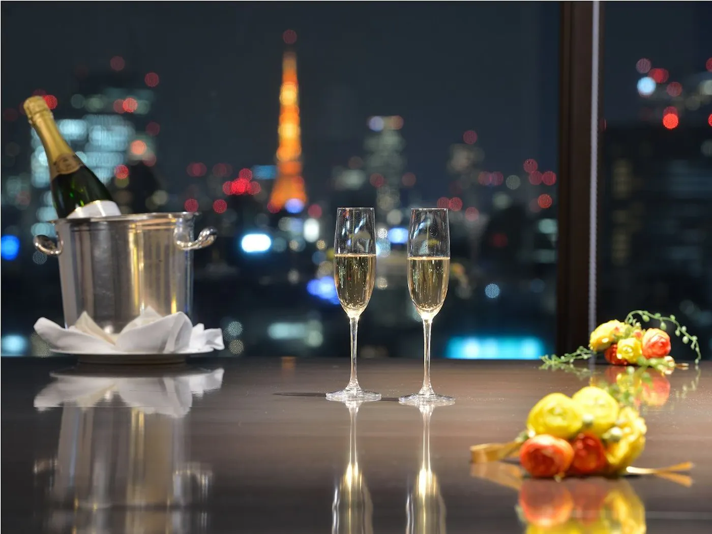 ロイヤルパークホテル:東京タワーを望むバー