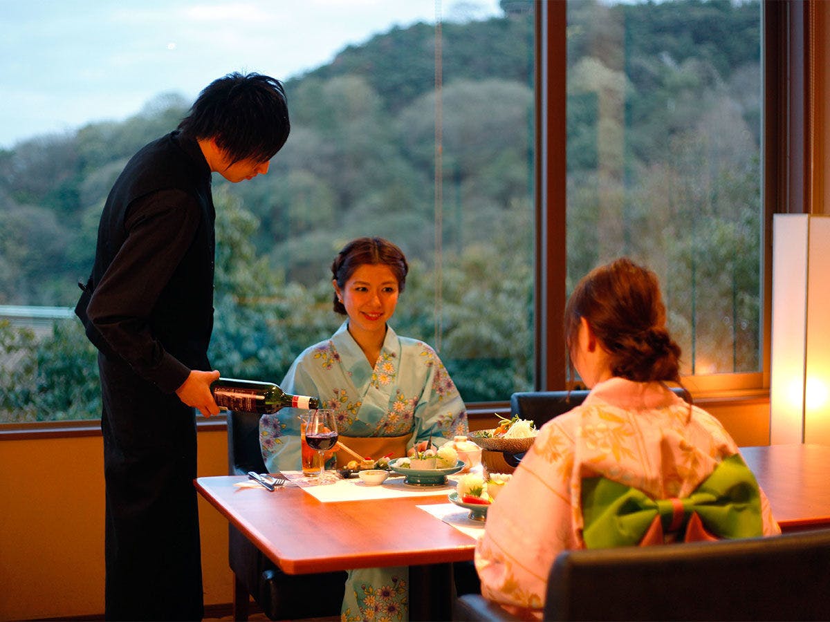 いつもよりちょっと大人なひと時がここに