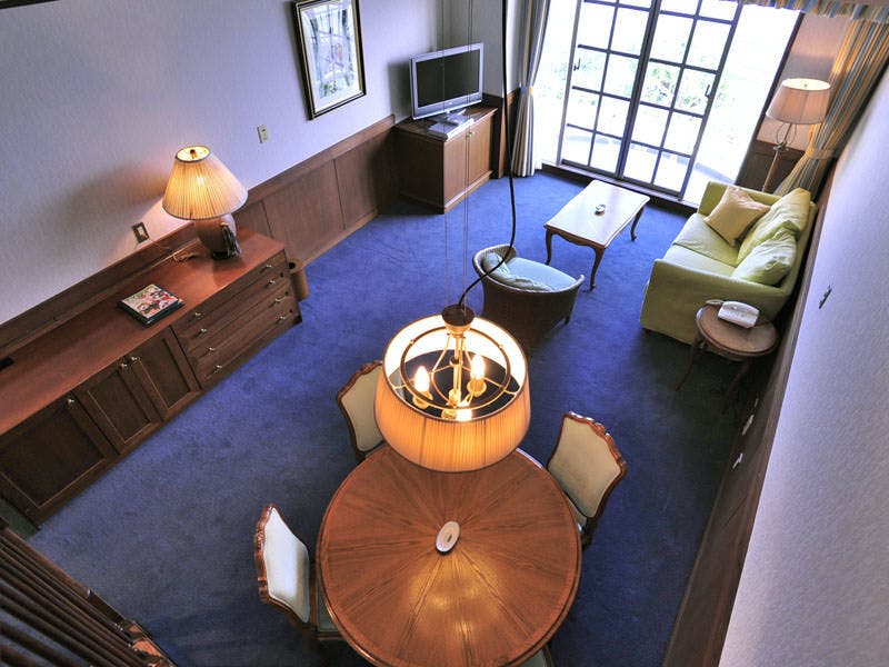 ตัวอย่างห้องพักแบบเมซอนเน็ตที่มองเห็นทะเล