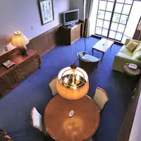 ตัวอย่างห้องพักแบบเมซอนเน็ตที่มองเห็นทะเล