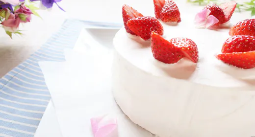 【記念日プラン】選べる特典<ケーキ or 花束> お祝いの演出をスタッフがサポートします!
