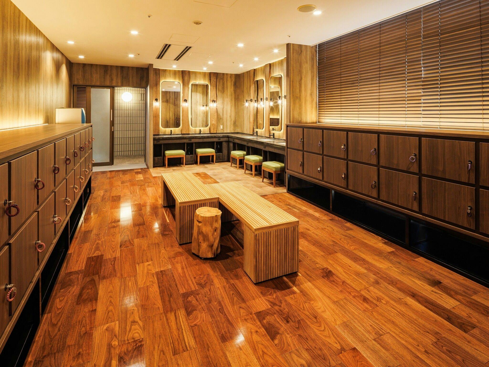 ■大浴場脱衣所（女性・冬）