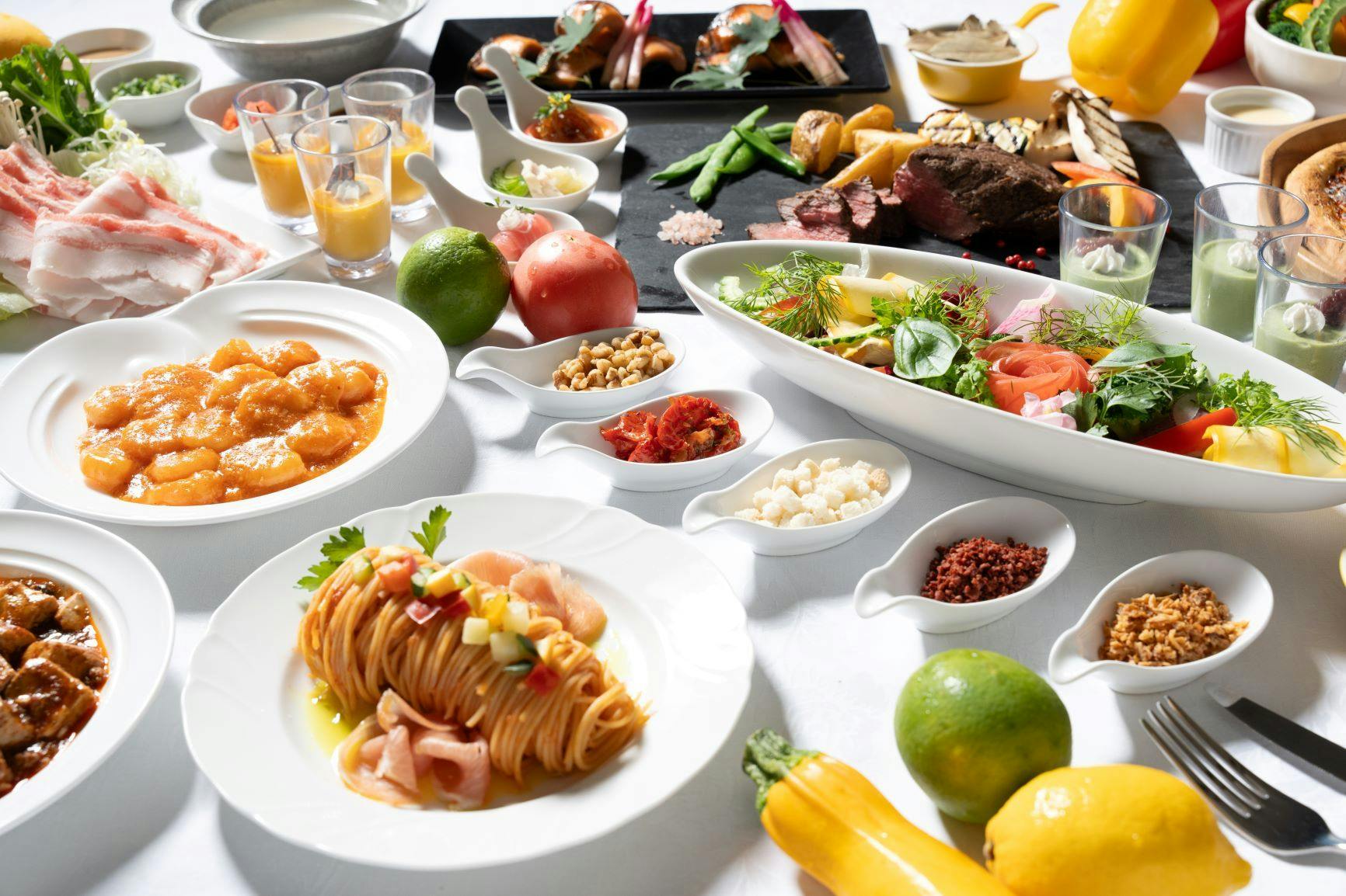 スタンダードプラン＜朝食付＞プール＆天然温泉を満喫