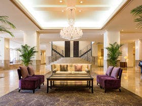 ルークプラザホテル