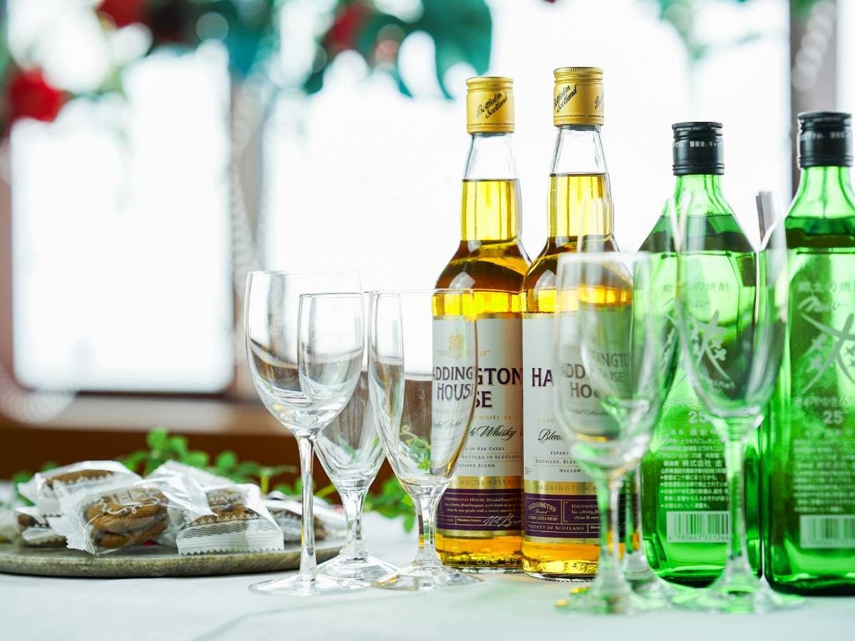 【宿泊者専用ラウンジ】