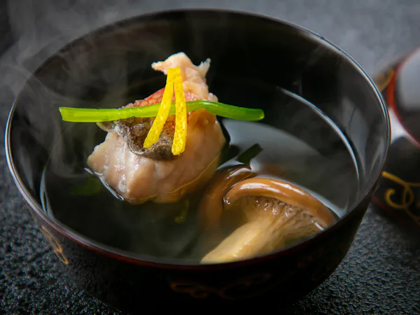 【翌日12時までご滞在可能】<お部屋食>相模湾で獲れた海の幸や温泉、客室を心ゆくまで|1泊2食