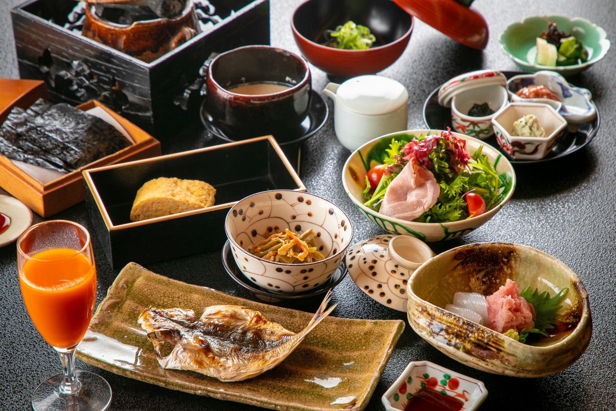 朝食