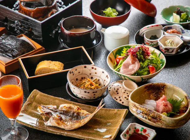 朝食