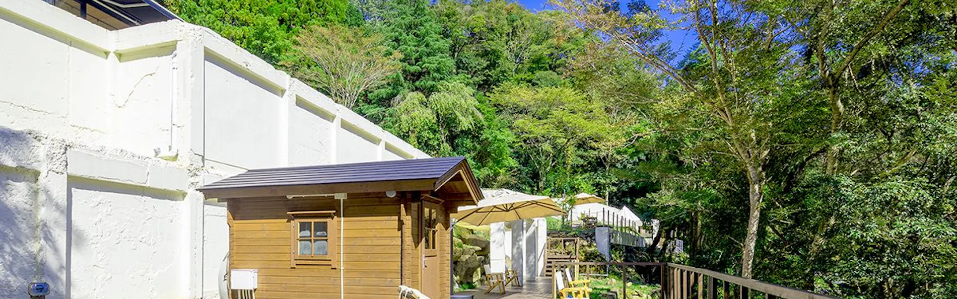 白壁 和とモダンが織りなす里山の古民家