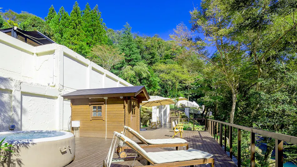 Shirakabe: A Traditional and Modern Fusion in a Satoyama Farmhouse