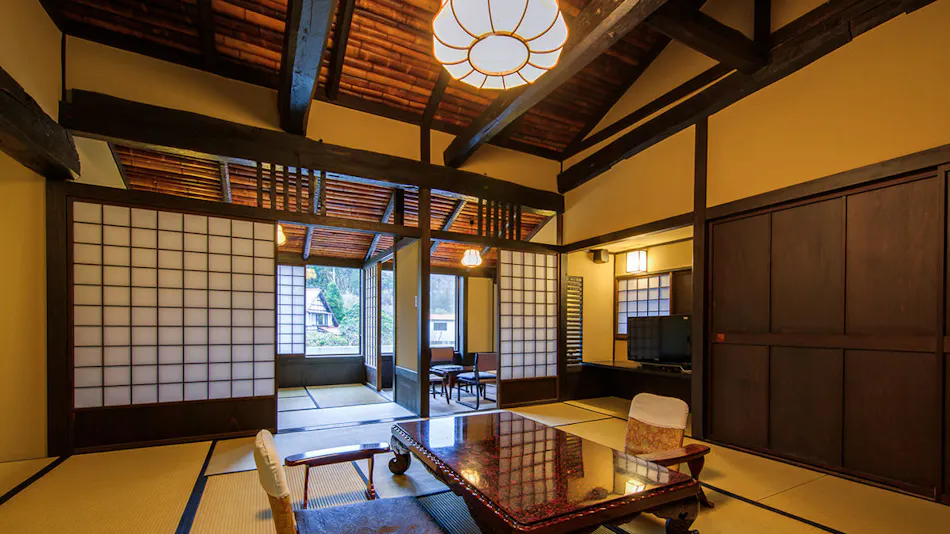 Shirakabe: A Traditional and Modern Fusion in a Satoyama Farmhouse