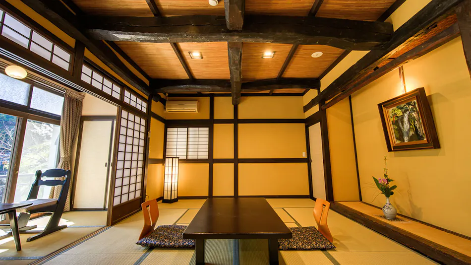 Shirakabe: A Traditional and Modern Fusion in a Satoyama Farmhouse