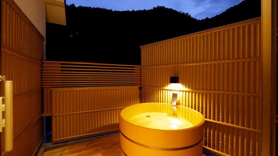 Shirakabe: A Traditional and Modern Fusion in a Satoyama Farmhouse
