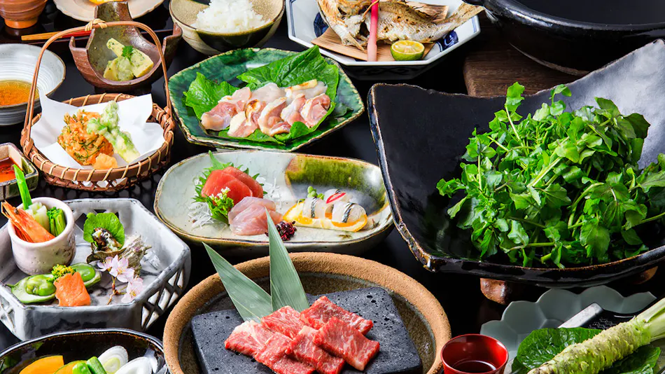 Shirakabe: A Traditional and Modern Fusion in a Satoyama Farmhouse