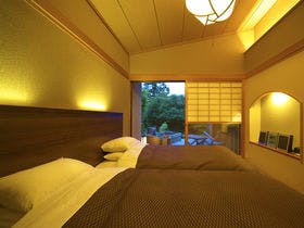 1日6組限定　大人の絶景隠れ宿　滝元館　遊季の里（ゆきのさと）