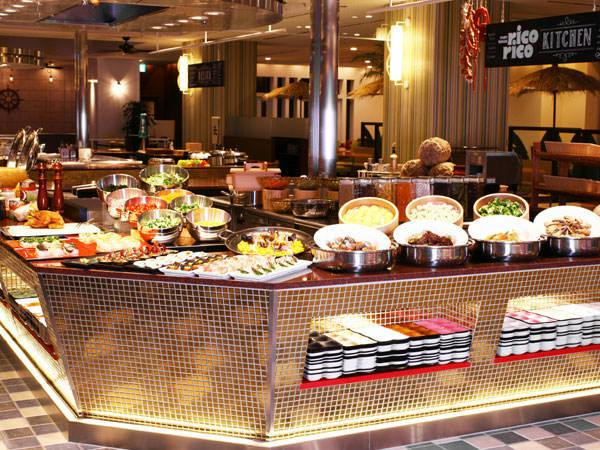 季節毎のフェアメニューを楽しむ！ディナービュッフェ＆こだわりメニューが揃う朝食ビュッフェ付（2食付）