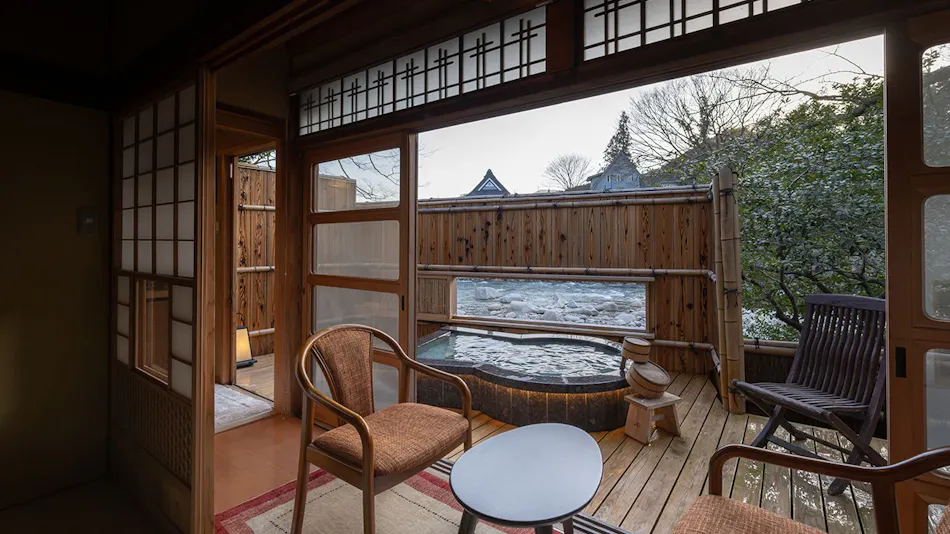 Registered Tangible Cultural Property Ryokan Meisen Kagiyu Okutsuso