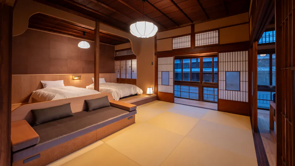 Registered Tangible Cultural Property Ryokan Meisen Kagiyu Okutsuso
