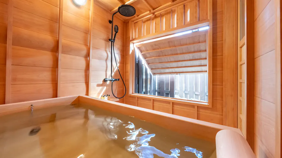 Registered Tangible Cultural Property Ryokan Meisen Kagiyu Okutsuso