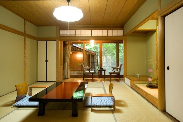 1階　【露天風呂付き】和室10畳 子供不可のサムネイル画像