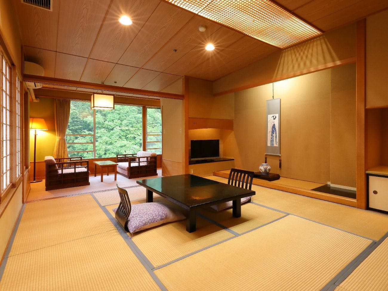 【和室10畳】鬼怒川を眼下に望む寛ぎの客室