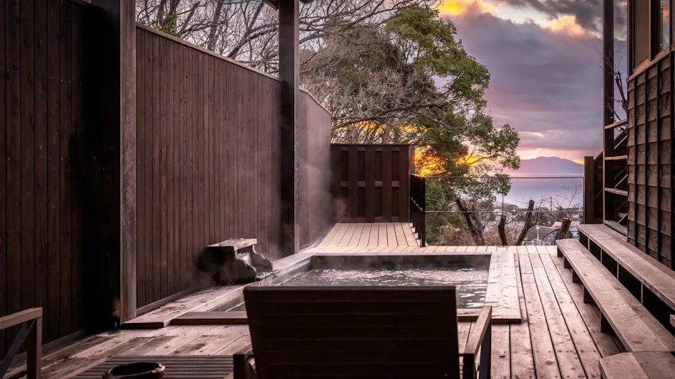 Hidden Inn with Open-Air Baths in Every Room - Hana no Kumo