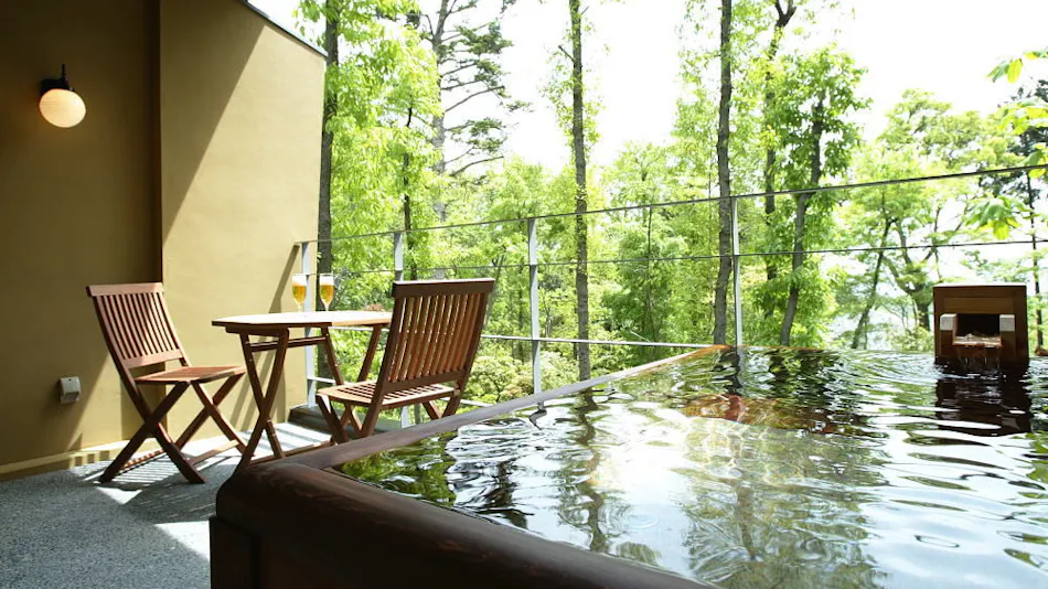 Hidden Inn with Open-Air Baths in Every Room - Hana no Kumo