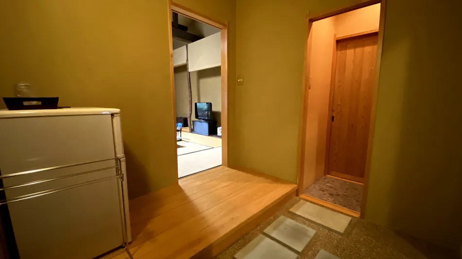 Hidden Inn with Open-Air Baths in Every Room - Hana no Kumo