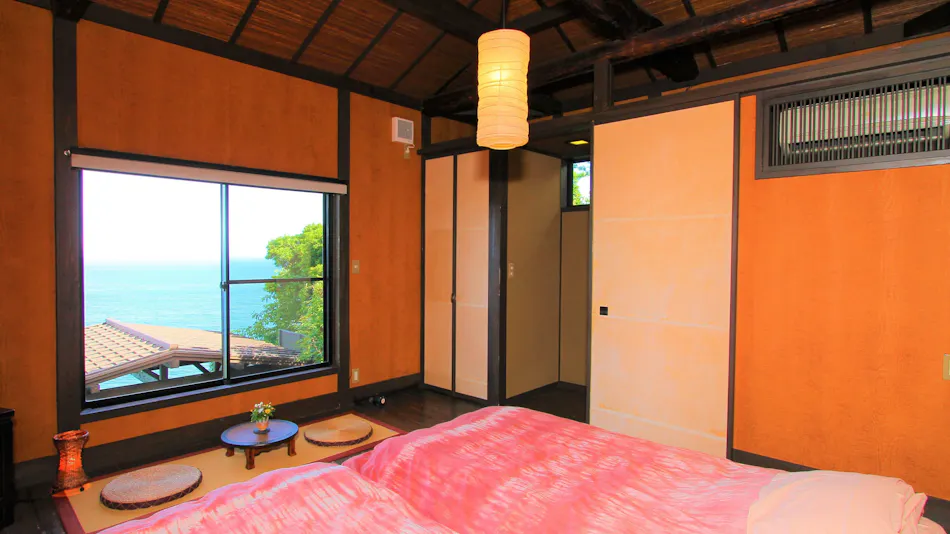 "Tsuki no Usagi: A Secluded Inn with Spectacular Views"